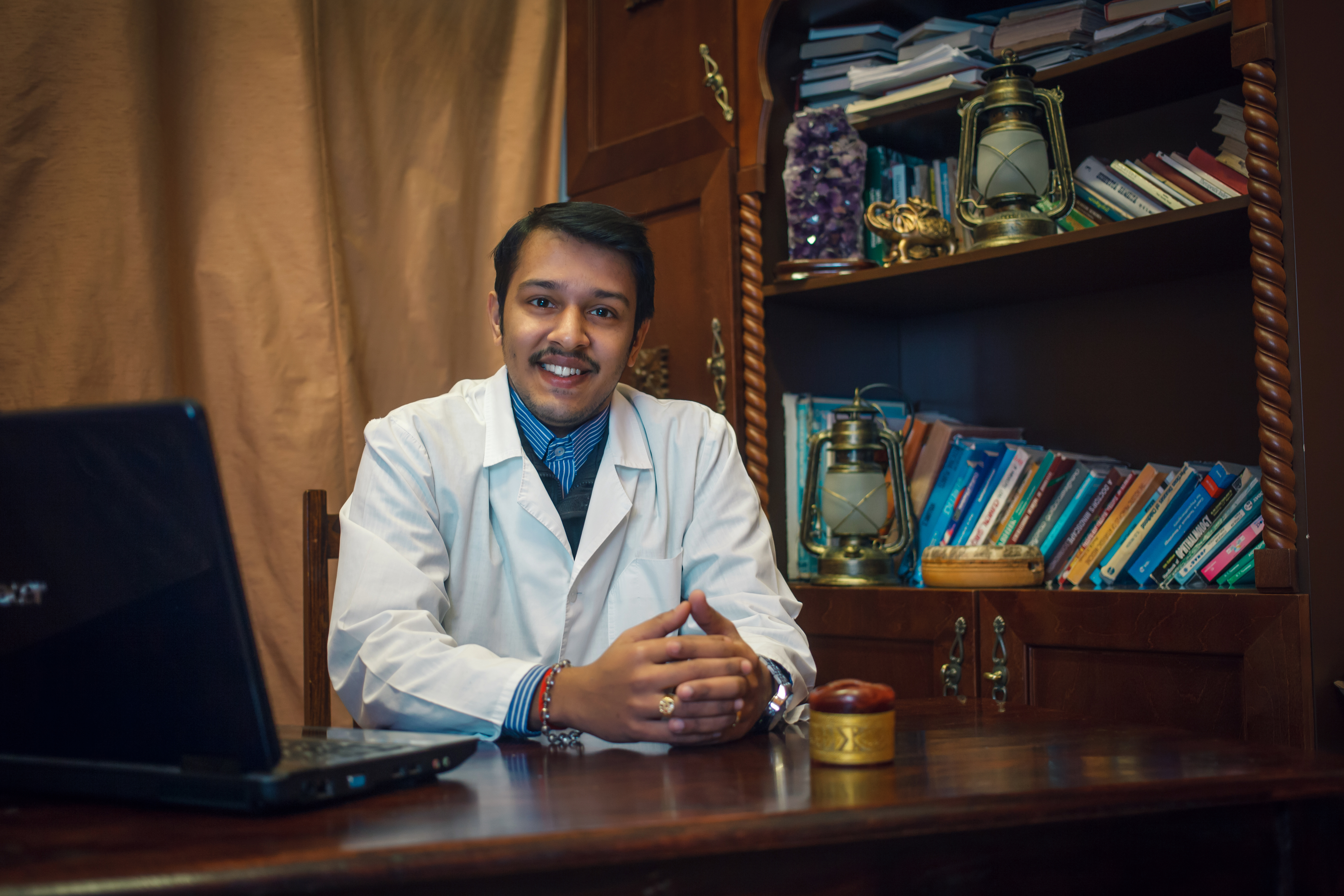 Лекция "Аюрведа, правильное питание и ЗОЖ". Доктор аюрведы и музыкотерапевт Киран Ананд.